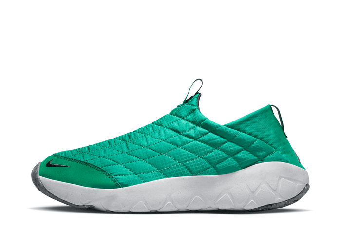 Nike ACG Moc 3.5 Shoes in Green