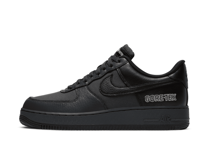 Nike Air Force 1 GTX Shoes in Black