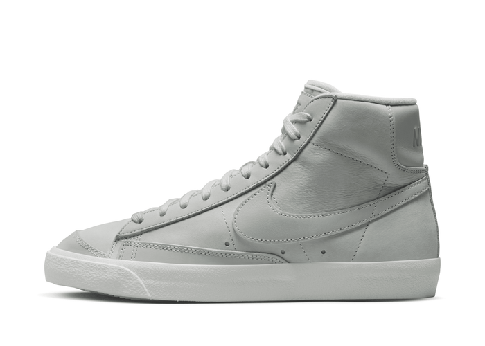Nike Blazer Mid Premium Shoes in Grey