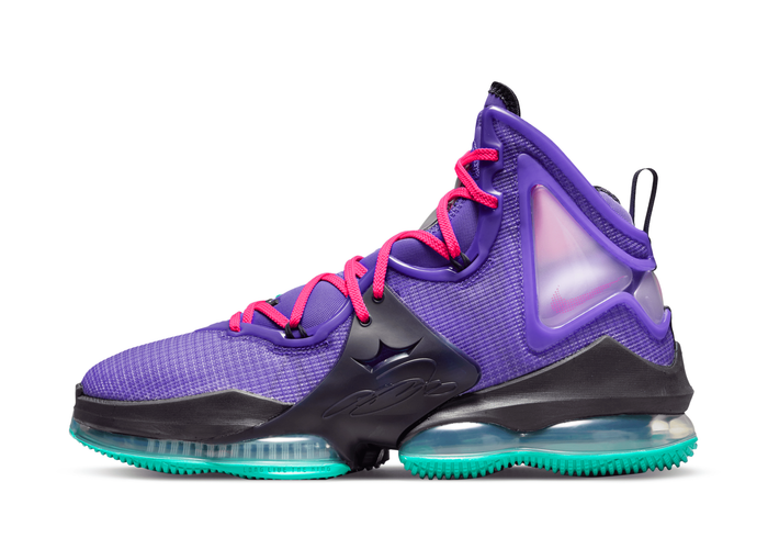 Nike LeBron 19 Basketball Shoes in Purple