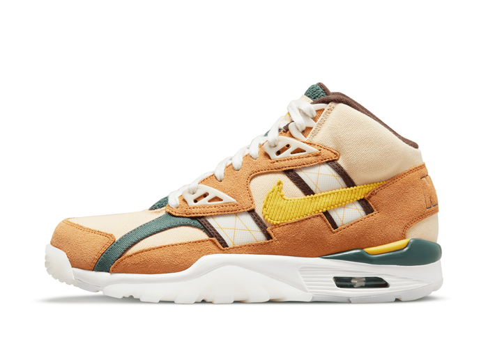 Nike Air Trainer SC High Shoes in Brown