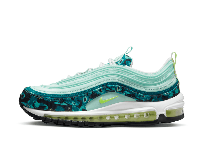 Nike Air Max 97 Shoes in Green