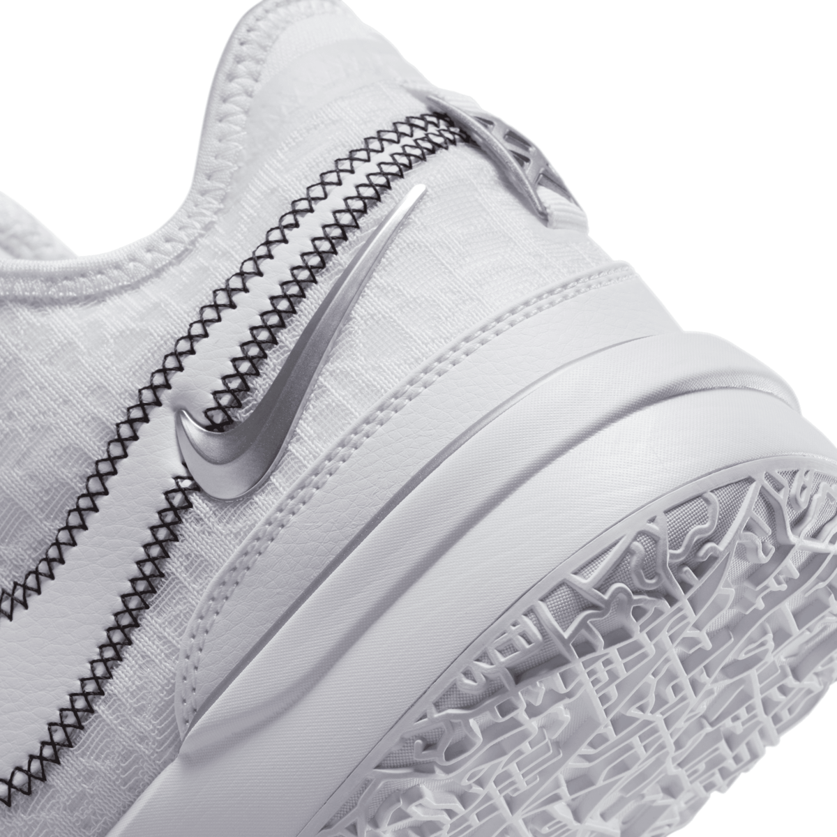 Nike LeBron NXXT Gen White Metallic Silver Angle 6
