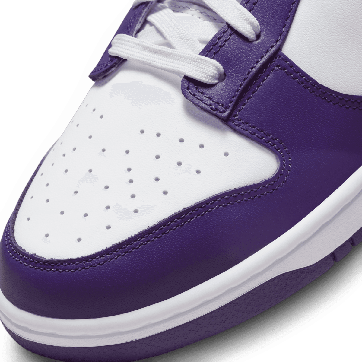 Nike Dunk Low Court Purple Angle 4