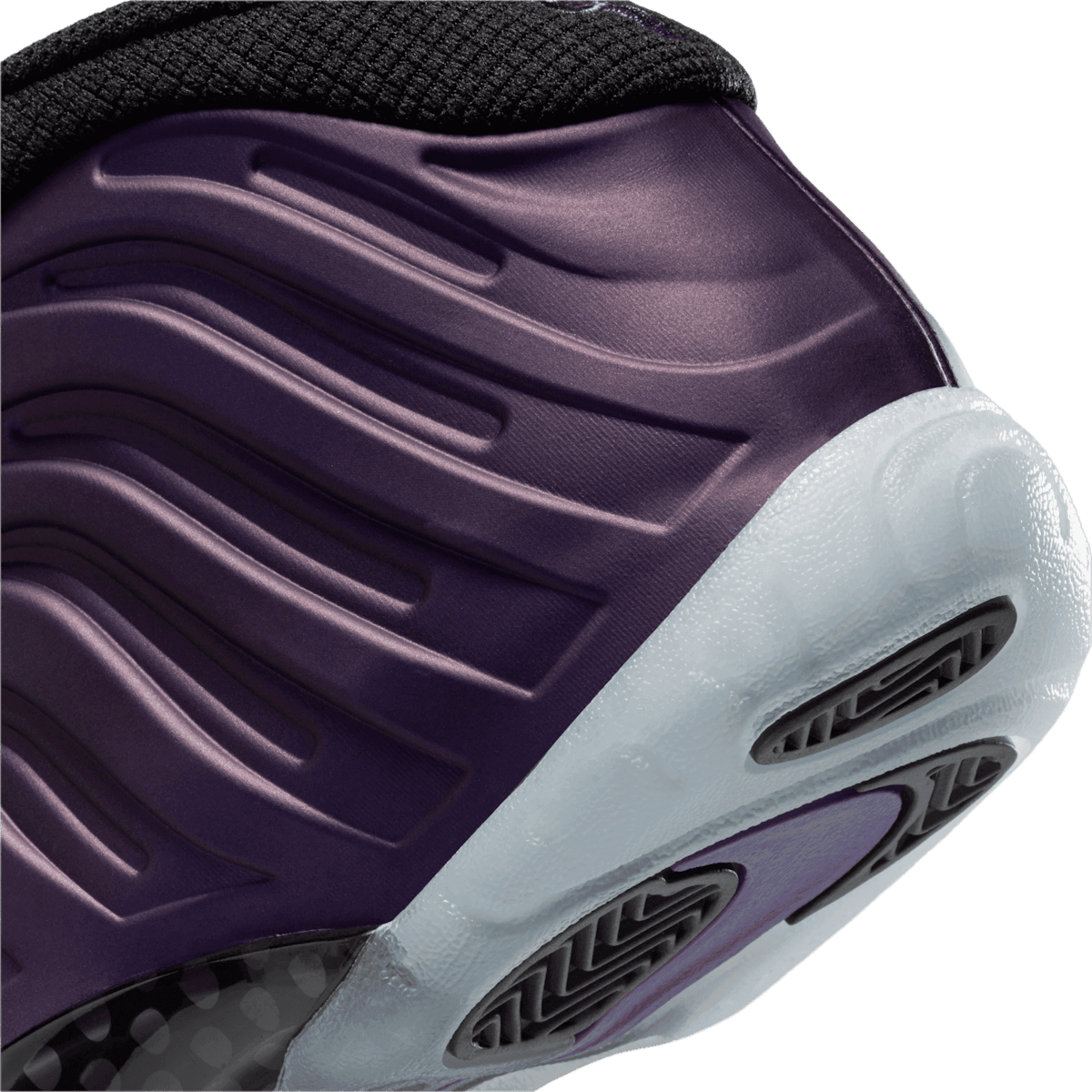 Nike Air Foamposite One Eggplant (GS) Angle 5