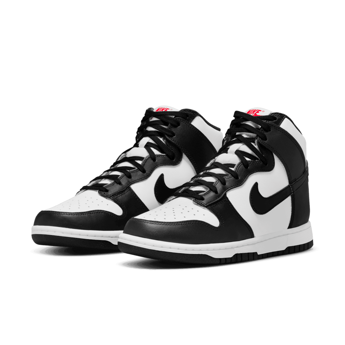 Nike Dunk High Black White (W) Angle 3