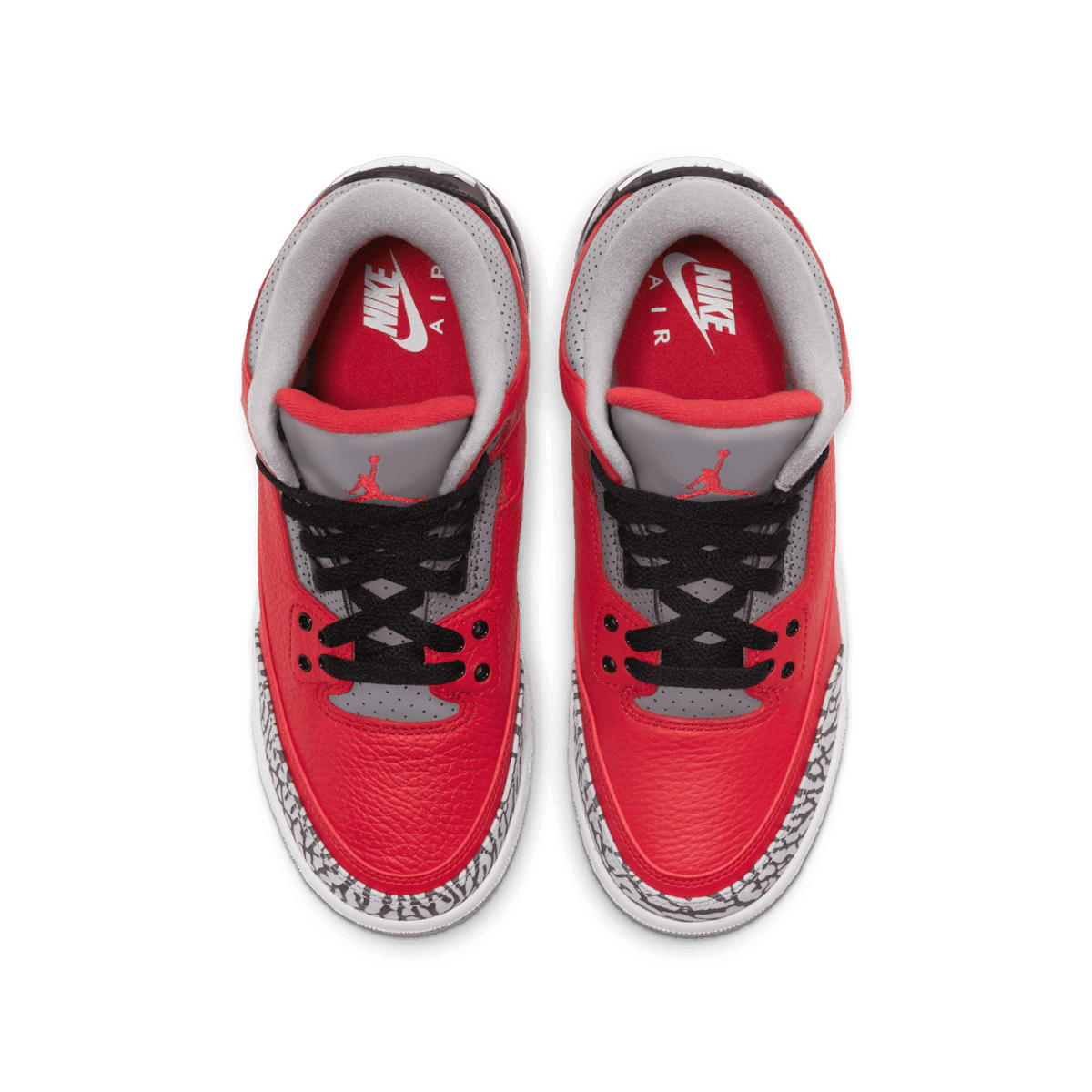 Air Jordan 3 Retro SE Fire Red (GS) Angle 1