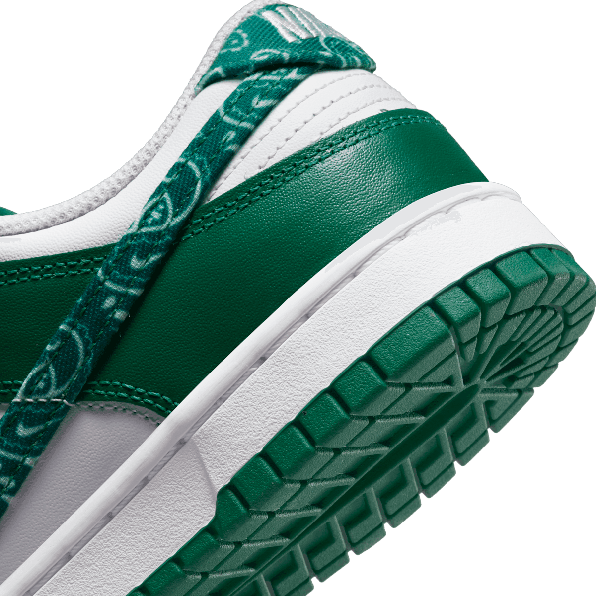 Nike Dunk Low Green Paisley (W) Angle 5