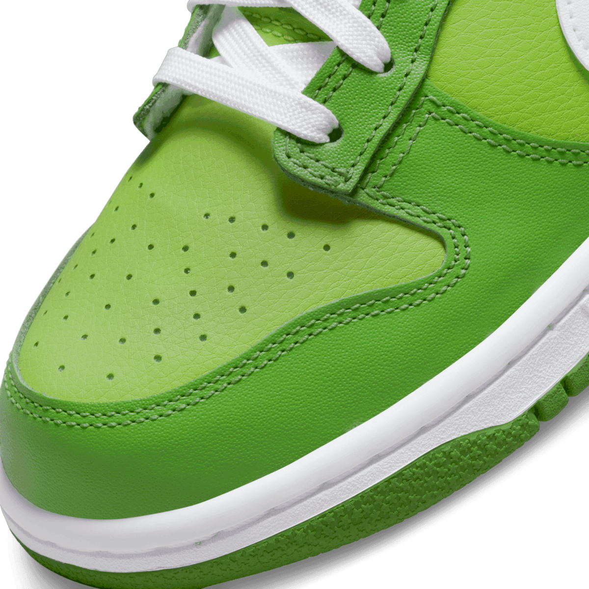 Nike Dunk Low Chlorophyll (GS) Angle 4