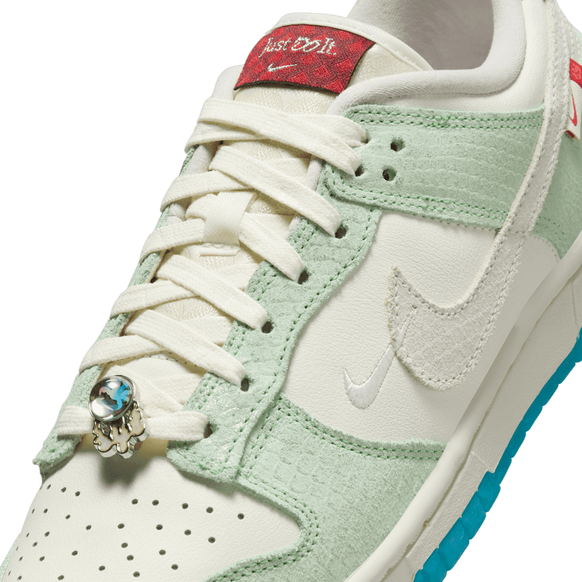 Nike Dunk Low LX Just Do It Dusty Cactus (W) Angle 5
