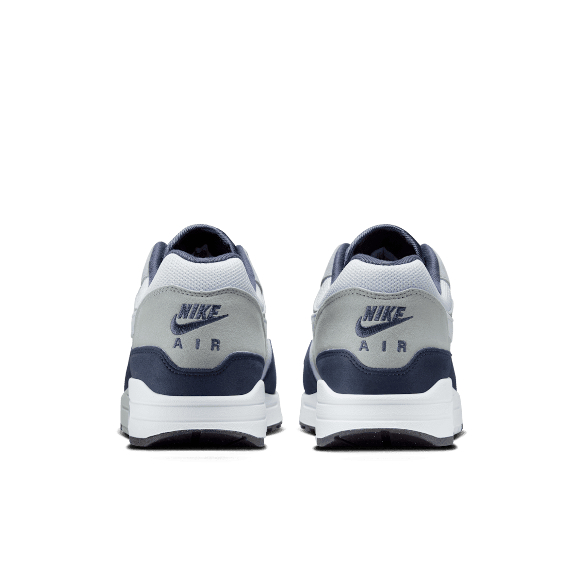 Nike Air Max 1 Football Grey Lilac Bloom Angle 4