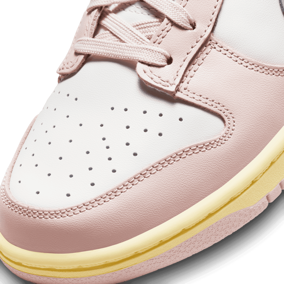 Nike Dunk Low Pink Oxford (W) Angle 4