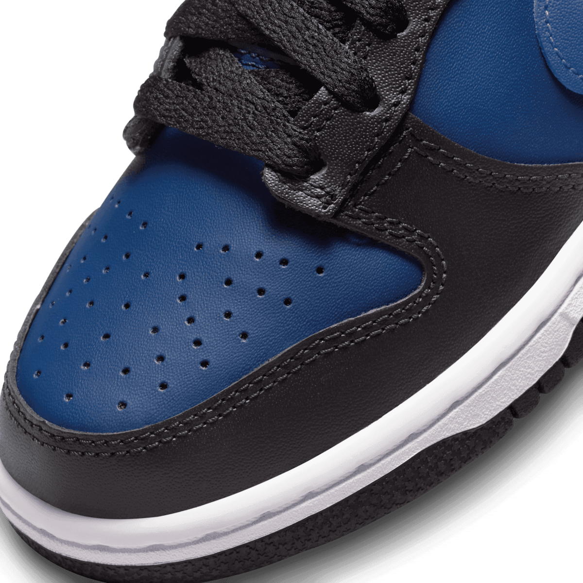 Nike Dunk Low Black Blue (GS) Angle 4
