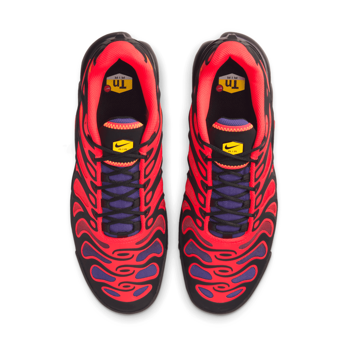 Nike Air Max Plus Drift Black Bright Crimson Angle 1