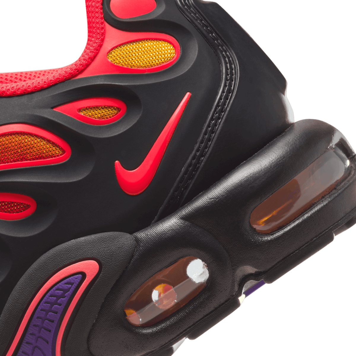 Nike Air Max Plus Drift Black Bright Crimson Angle 5