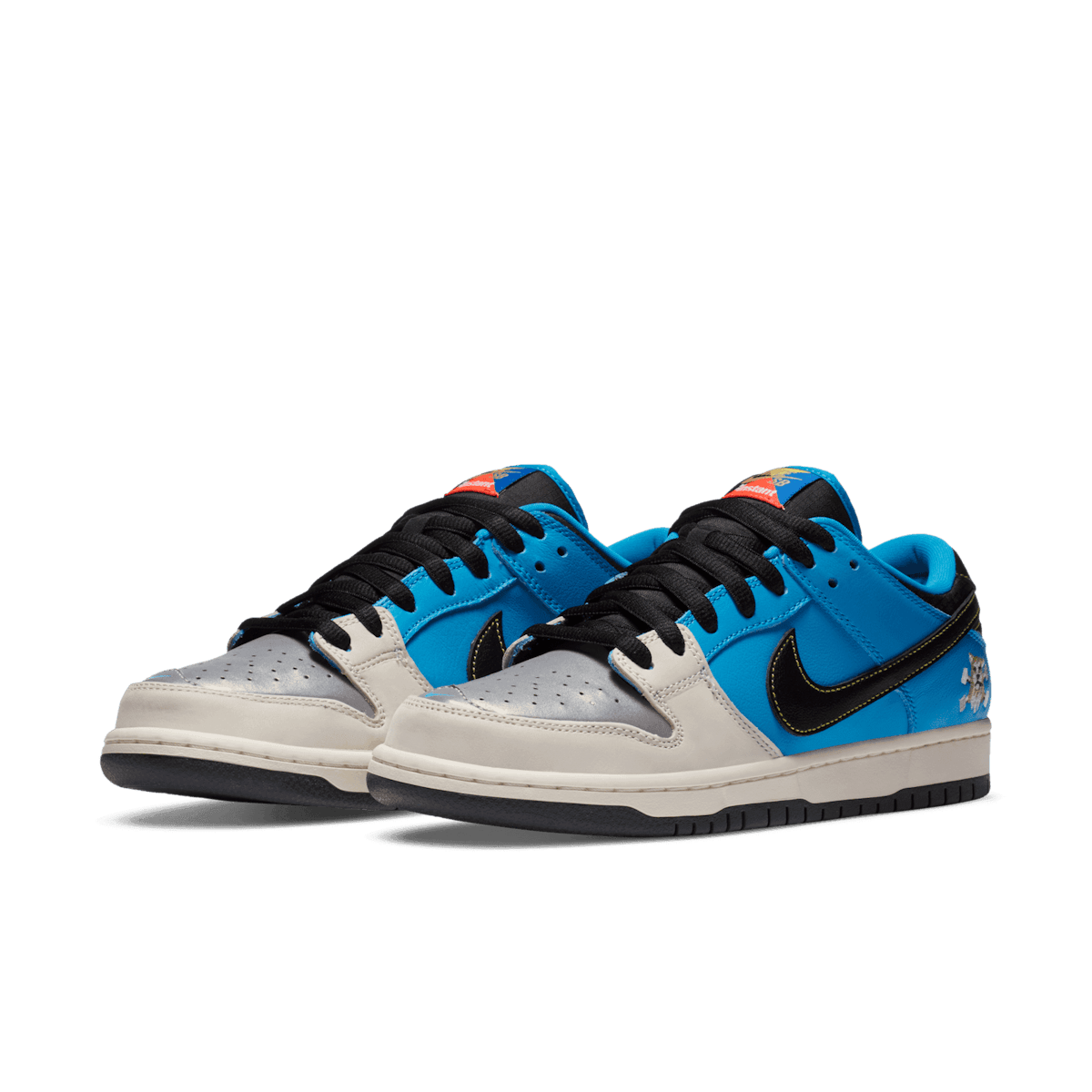 Nike SB Dunk Low Instant Skateboards Angle 2
