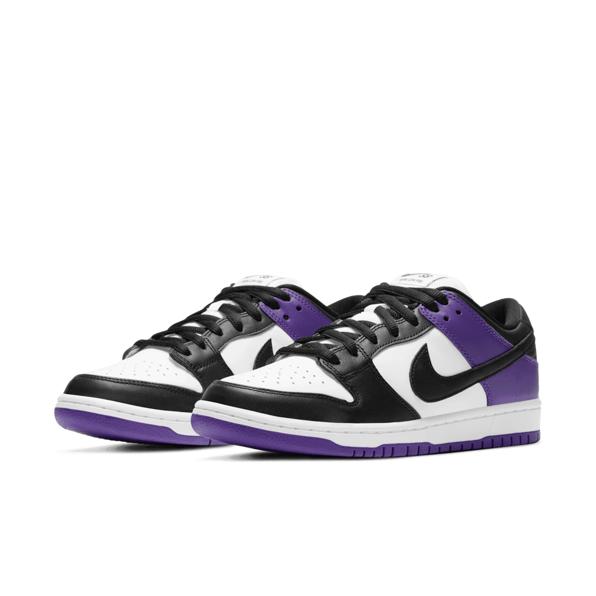 Nike SB Dunk Low Court Purple Angle 2