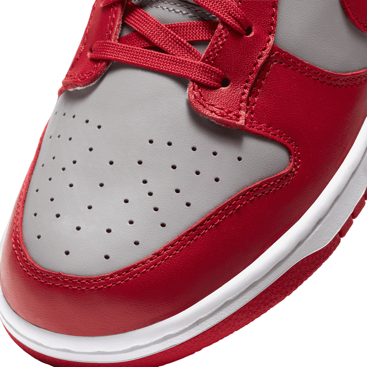 Nike Dunk Low UNLV Angle 4