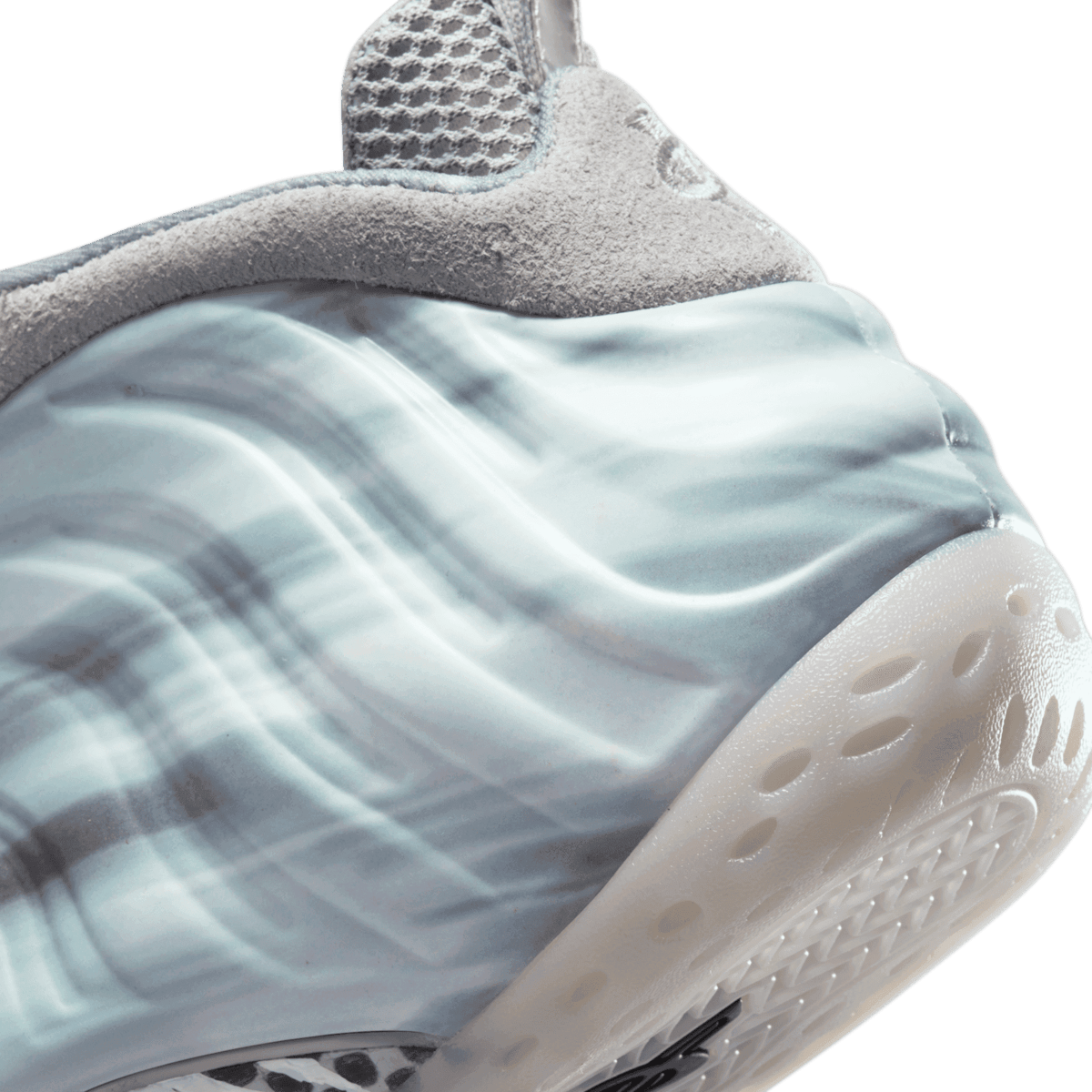 Nike Air Foamposite One Dream A World Grey Angle 5