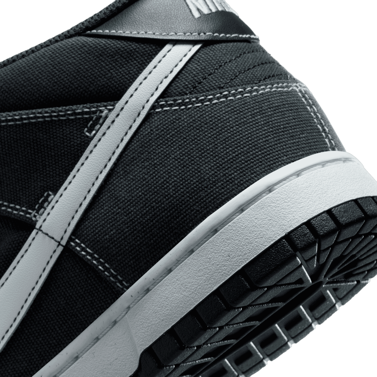 Nike Dunk Mid Off Noir Canvas Angle 6