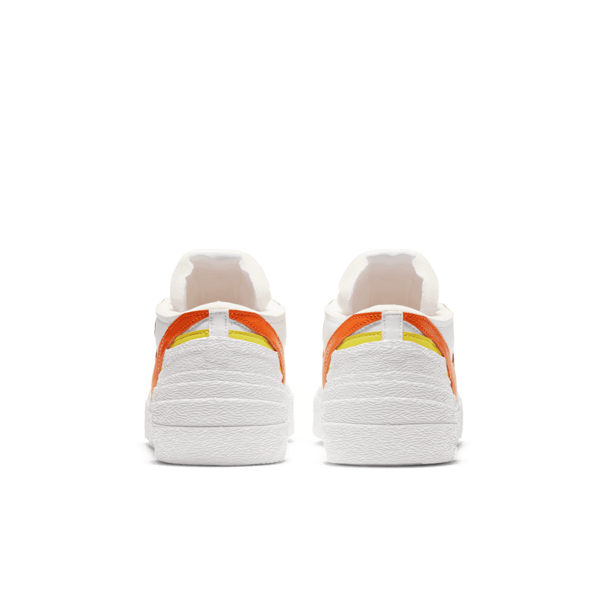 Nike Blazer Low sacai White Magma Orange Angle 3