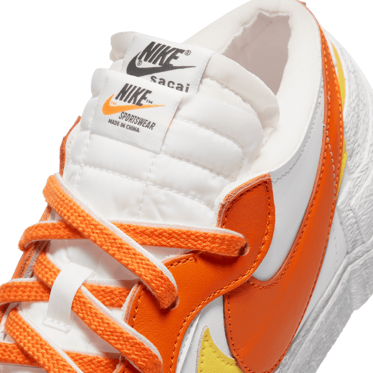 Nike Blazer Low sacai White Magma Orange Angle 6