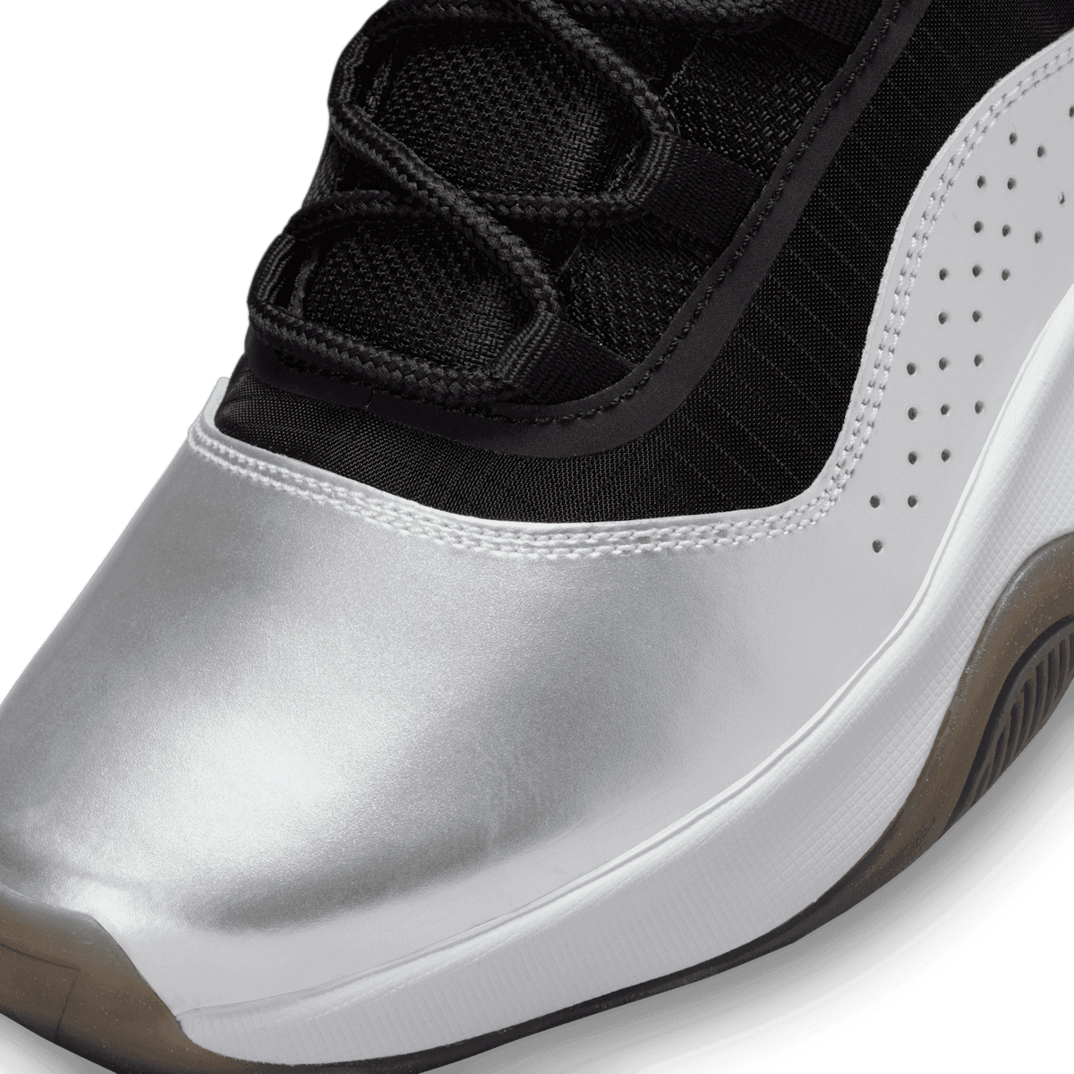 Air Jordan 11 CMFT Low Shoes in Black Angle 4