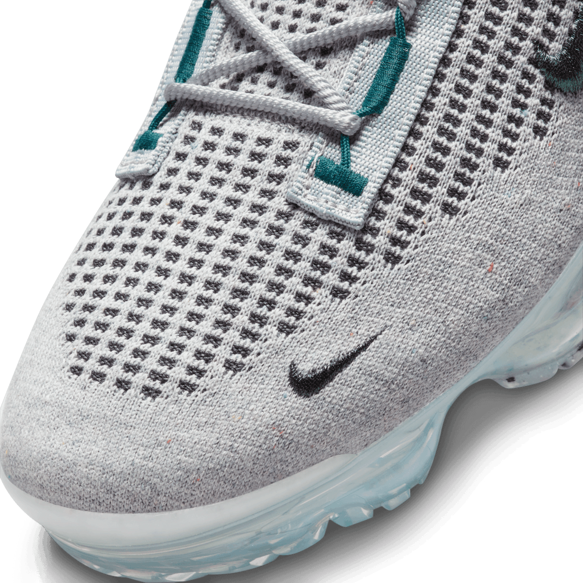 Nike Air VaporMax 2021 FK SE Shoes in Grey Angle 4